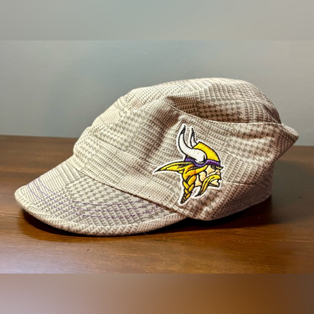 💜 BOGO Minnesota Vikings women's cadet-style hat